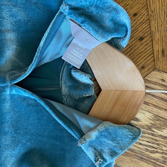 H&M teal velour onesie / leotard XS - Picture 4 of 7